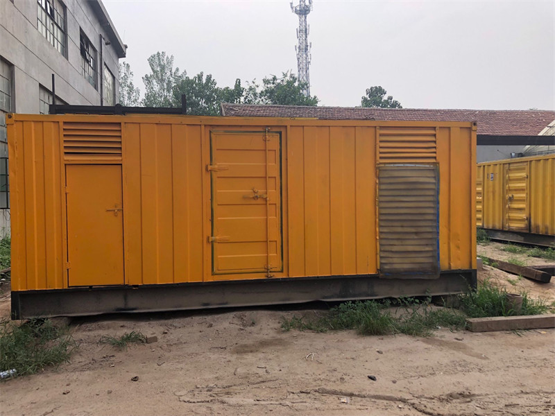 广西发电机出租进行负载测试时，电瓶电量不足的具体判断标准是什么？