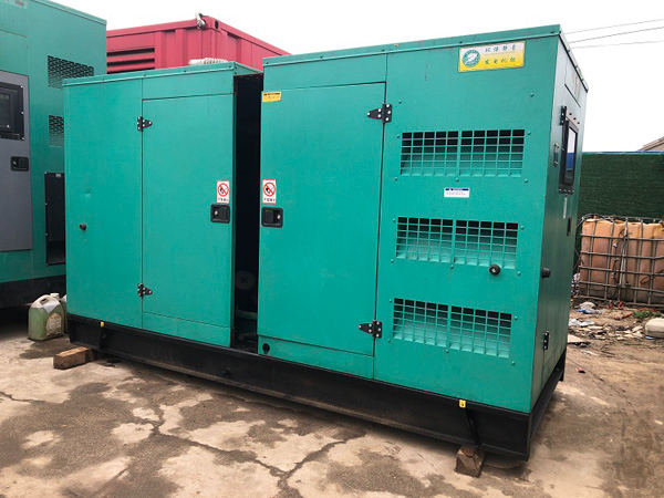 广西怎样合理控制磷酸铁锂蓄电池的充放电倍率以延长其使用寿命？